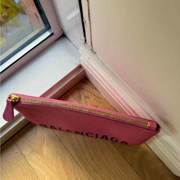 Balenciaga Pink Pouch - USED (worn twice). Very good condition! - Picture 3 of 12